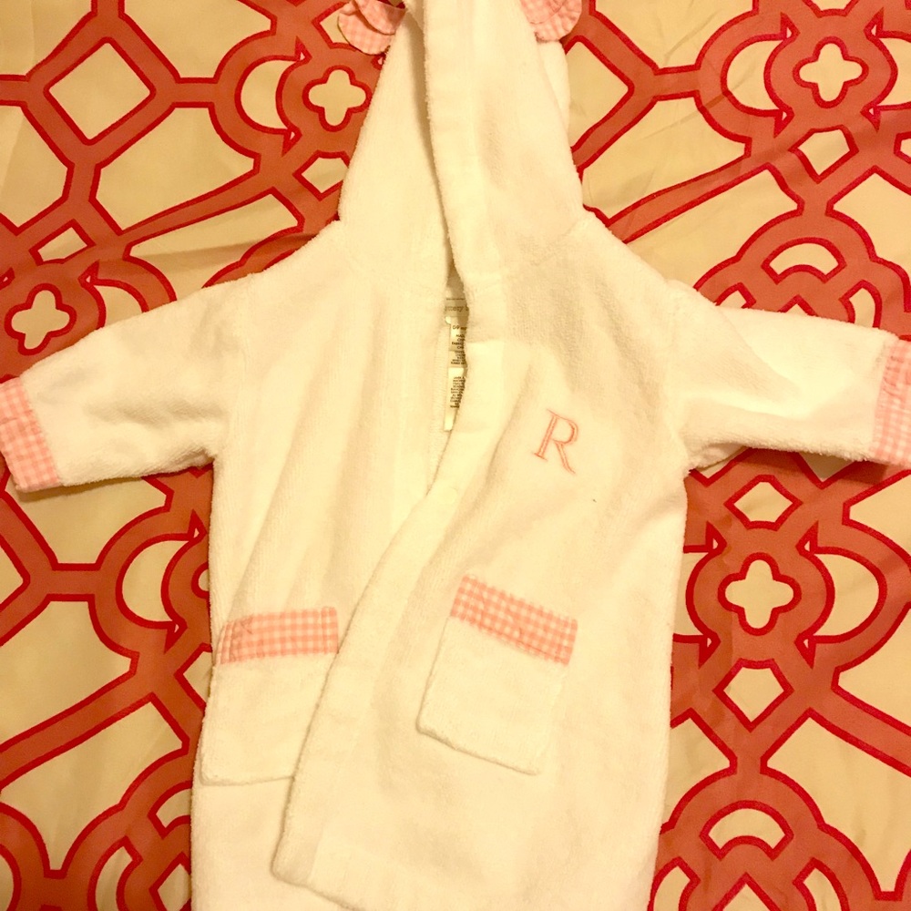 GUC Pottery Barn R robe 0-9m